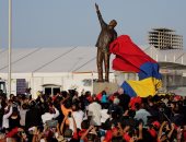 فنزويلا تكشف عن تمثال لتشافيز على هامش قمة عدم الانحياز