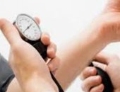 دراسة: ارتفاع ضغط الدم فى منتصف العمر مرتبط بالإصابة بالخرف
