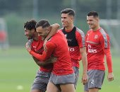 بالصور.. محمد الننى يظهر فى تدريبات أرسنال استعداداً لموقعة الكأس