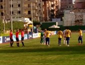 بالفيديو.. اشتباكات بين لاعبى طنطا وأسوان وطرد مدرب طنطا