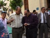 بالصور.. محافظ الإسكندرية بعد استماعه شكاوى المواطنين: لا تهاون مع مقصر
