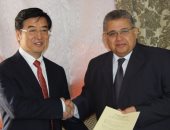 وزير التعليم العالى يلتقى النائب الأول لوزير التربية والتعليم الصينى