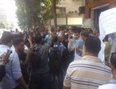 القبض على 5 من حملة الماجستير لتظاهرهم أمام مجلس الوزراء