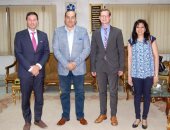 بالفيديو.. محافظ سوهاج يستقبل وفدا من السفارة الالمانية لزيارة قصر الثقافة