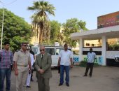 بالصور.. أمن أسوان يشدد الرقابة الأمنية أمام المدارس لمنع التحرش