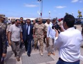 بالصور ..محافظ كفر الشيخ وقائد المنطقة الشمالية يتفقدان محطة كهرباء البرلس
