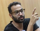 أحمد فهمى يكشف عن مشاركته فى عمل جديد مع أكرم حسنى بـ"افصل اسمع"