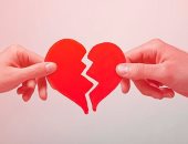 دراسة بريطانية: الطلاق يجعل الأبناء أكثر عرضة للتدخين والإدمان 
