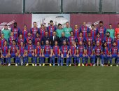 بالفيديو.. صور تذكارية لنجوم برشلونة مع فريق السيدات