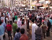 بالفيديو والصور.. الآلاف يشيعون جنازة فاروق شوشة بقرية الشعراء فى دمياط