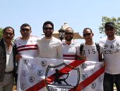 شاهد.. جماهير الزمالك أمام فندق اللاعبين 