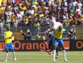 بالفيديو.. صن داونز يهدد مرمى الزمالك بـ"رأسية"