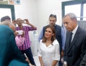 بالصور.. وزيرة التعاون الدولى ومحافظ قنا يتفقدان مشروعات بدعم إماراتى