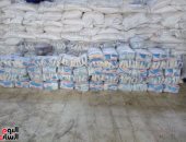 بالصور.. أمن القاهرة يداهم مخازن محتكرى السلع ويضبط 389 طن سكر وأرز ودقيق