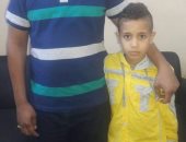 مباحث العاشر من رمضان تعيد طفلا مختطفا لأسرته وتضبط المتهمين