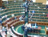 تأجيل انعقاد الجلسة العامة للبرلمان نصف ساعة لعدم اكتمال النصاب القانونى