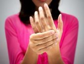 الشيخوخة وتصلب الشرايين أهم أسباب ضعف الدورة الدموية فى الأصابع 