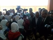 وزير التربية والتعليم يفتتح مدرستى الفرشوطى والشهيد حسين محمد بالأقصر 