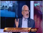 بالفيديو.. عضو بالبحوث الإسلامية لـ"خالد صلاح": المنتقبات المتعاملات مع الناس "آثمات"