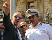 محافظ القاهرة يطالب المرور  بمنع  نتظار السيارات فى المناطق المحظورة بوسط العاصمة