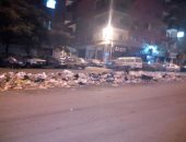 بالصور.. شكوى من تراكم القمامة فى شوارع حى عين شمس الشرقية