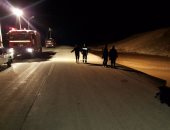 بالصور.. الدفاع المدنى بالمنيا يسحب مياه السيول بالطرق لمنع الحوادث