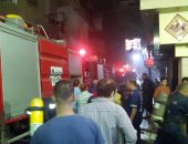 السيطرة على حريق بمخزن أدوات طباعة بمدينة العاشر من رمضان بالشرقية