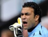 "ميدو" يدعم عصام الحضرى هاتفياً قبل مواجهة غانا 