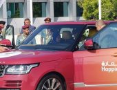 الإمارات تطلق دوريات سعادة بالشوارع لتوزيع مكافآت للملتزمين بقواعد المرور