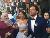 بالفيديو.. حسن الرداد وإيمى سمير غانم يحتفلان بزفافهما بالألعاب النارية