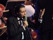 عبده شريف يطرب جمهور الأوبرا بأغنيات العندليب عبد الحليم حافظ