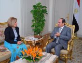 مشيرة خطاب للمشاركين فى مؤتمر الشباب: شكرا على الدعم الغالى