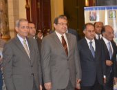 رئيس الوزراء يكرم 100 من أوائل الثانوية العامة ..و20 منحة للمتفوقين 