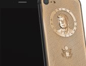 بالصور.. نسخة مصنوعة من الذهب من آيفون تحمل صورة ترامب