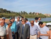 بالصور.. محافظ الإسماعيلية يتفقد أعمال إنشاء جسر بحيرة الصيادين