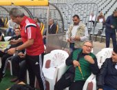 بالصور.. وزير الرياضة فى مران المنتخب بقميص الفراعنة 