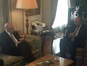 وزير الخارجية يناقش برنامج الإصلاح الاقتصادى مع عضو بالبرلمان الألمانى