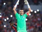 عصام الحضرى يطمئن الجماهير :" هنروح كأس العالم"