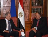 وزير الخارجية يبحث مع مسئول أوروبى ترسيخ آليات التعاون فى الهجرة والأمن 