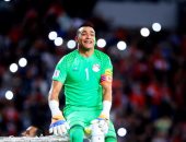 "بى بى سى": التاريخ ينتظر عصام الحضرى فى أمم أفريقيا