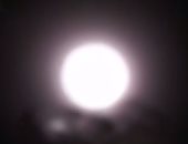 الليلة.. القمر البدر يزين سماء الوطن العربى