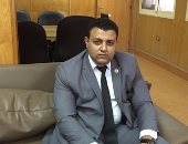 وزير الصحة يعين عضوا بالبرنامج الرئاسى مديرا لمستشفى السويس العام