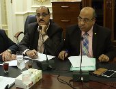 لجنة القوى العاملة بالبرلمان تطالب بتشغيل شركة الزيوت المتكاملة بالسويس