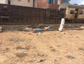 بالصور.. خروج قطار ركاب عن القضبان بخط القاهرة ـ مطروح دون وقوع إصابات 