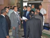  وزير القوي العاملة يطمئن على قبول طلبات تشغيل المواطنين في الداخل والخارج  