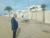 بالصور.. رئيس حى غرب بورسعيد: زرع 85 عمود انارة بطريق بورسعيد - دمياط