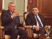 عضو بخارجية البرلمان عن قانون الكنائس القبطية الأمريكى: ليسألوا الإخوان عن حرقها