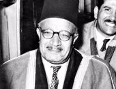 ذات يوم 20 نوفمبر 1951.. «الهضيبى» مرشد الإخوان يجتمع بالملك فاروق ويتفقان على «محاربة الشيوعية»