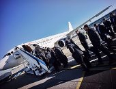 بالصور.. كوكا يغادر البرتغال مع براجا لمواجهة جينت