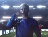 بالفيديو.. تعرف على سر تحول جريزمان إلى حلاق وطيار